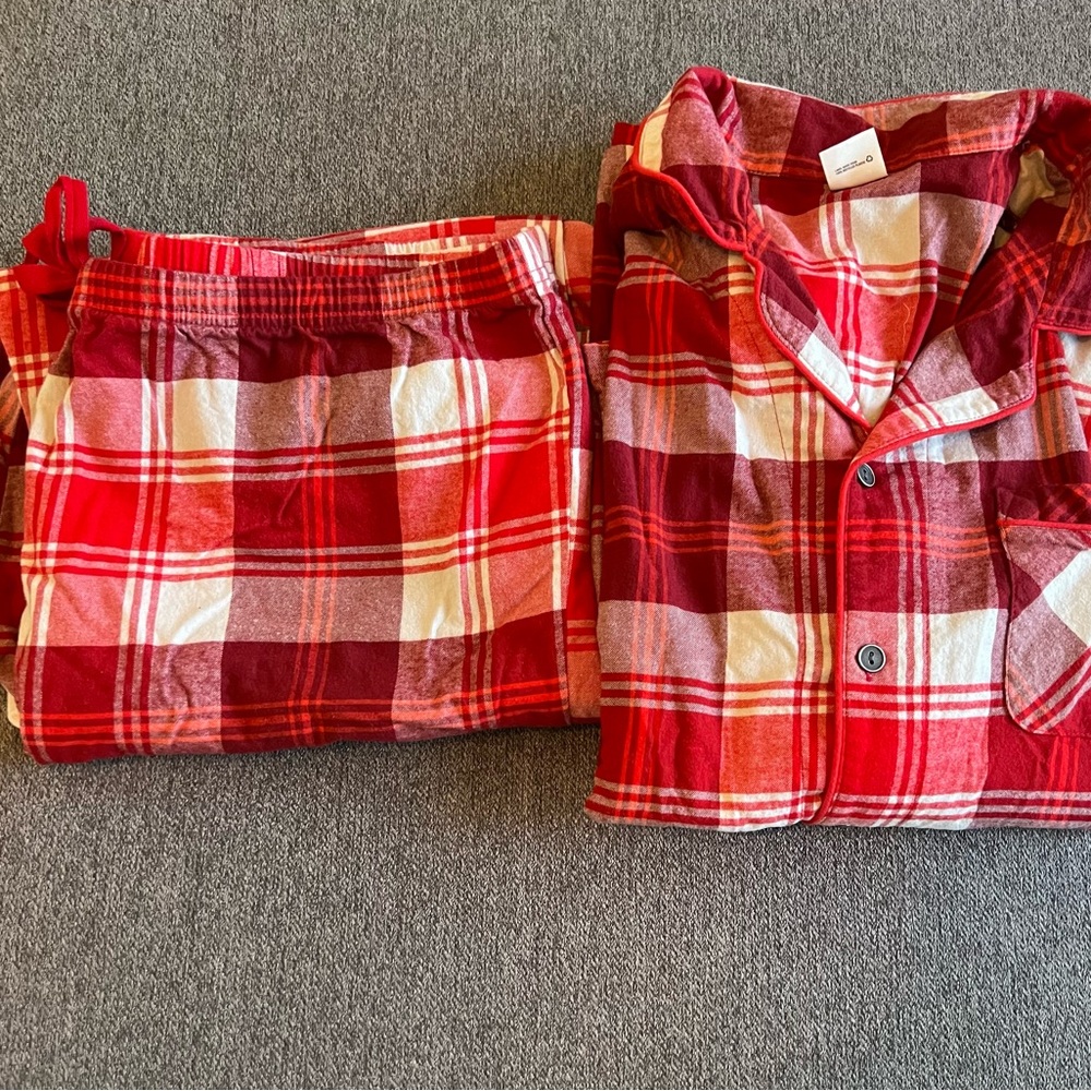 Mens Hearth and Hand Tartan Plaid Two Piece Flannel Pajama Set